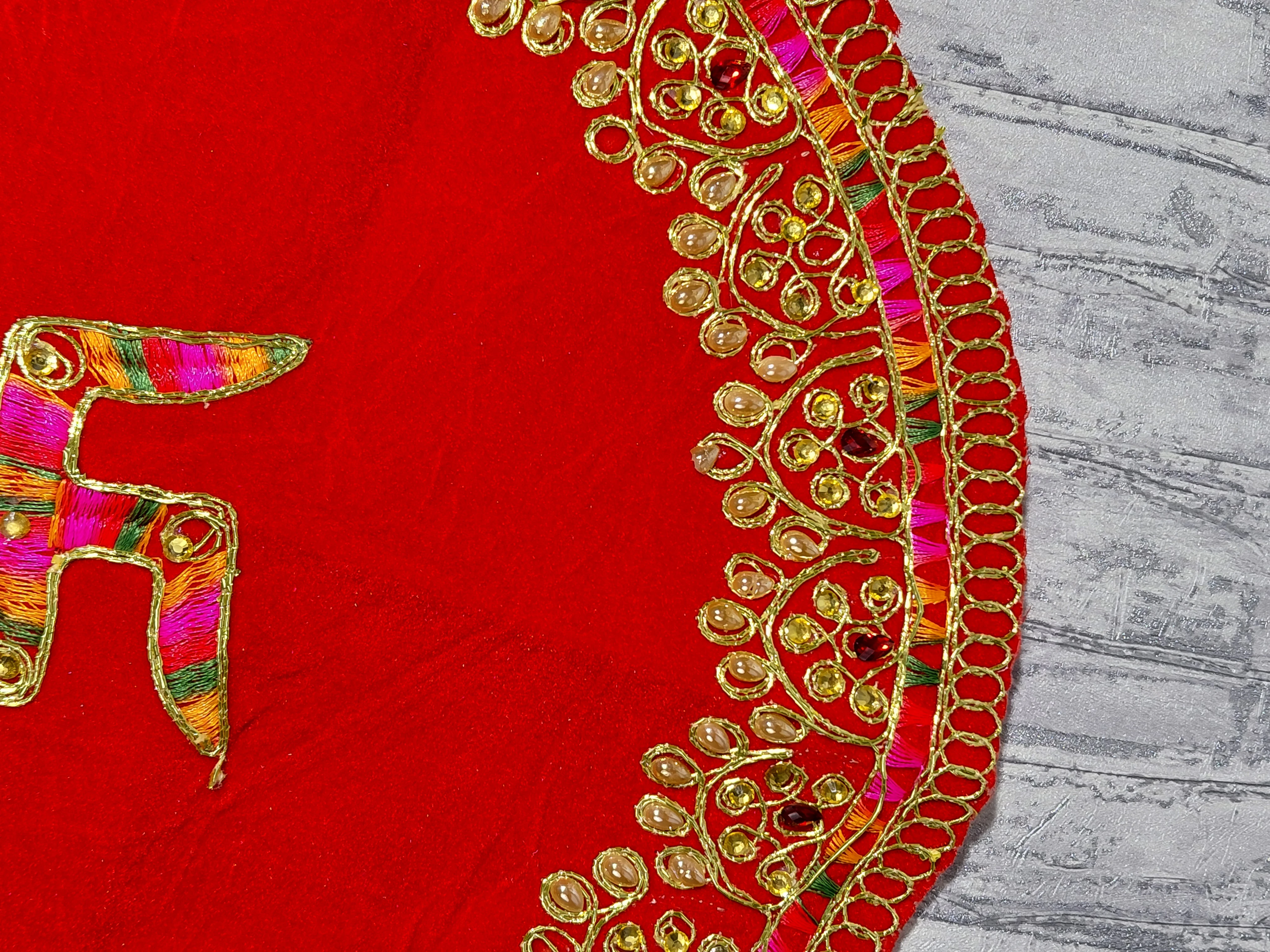 Gaur Kishor Temple Cloth (Mandir Aasan) angle 3