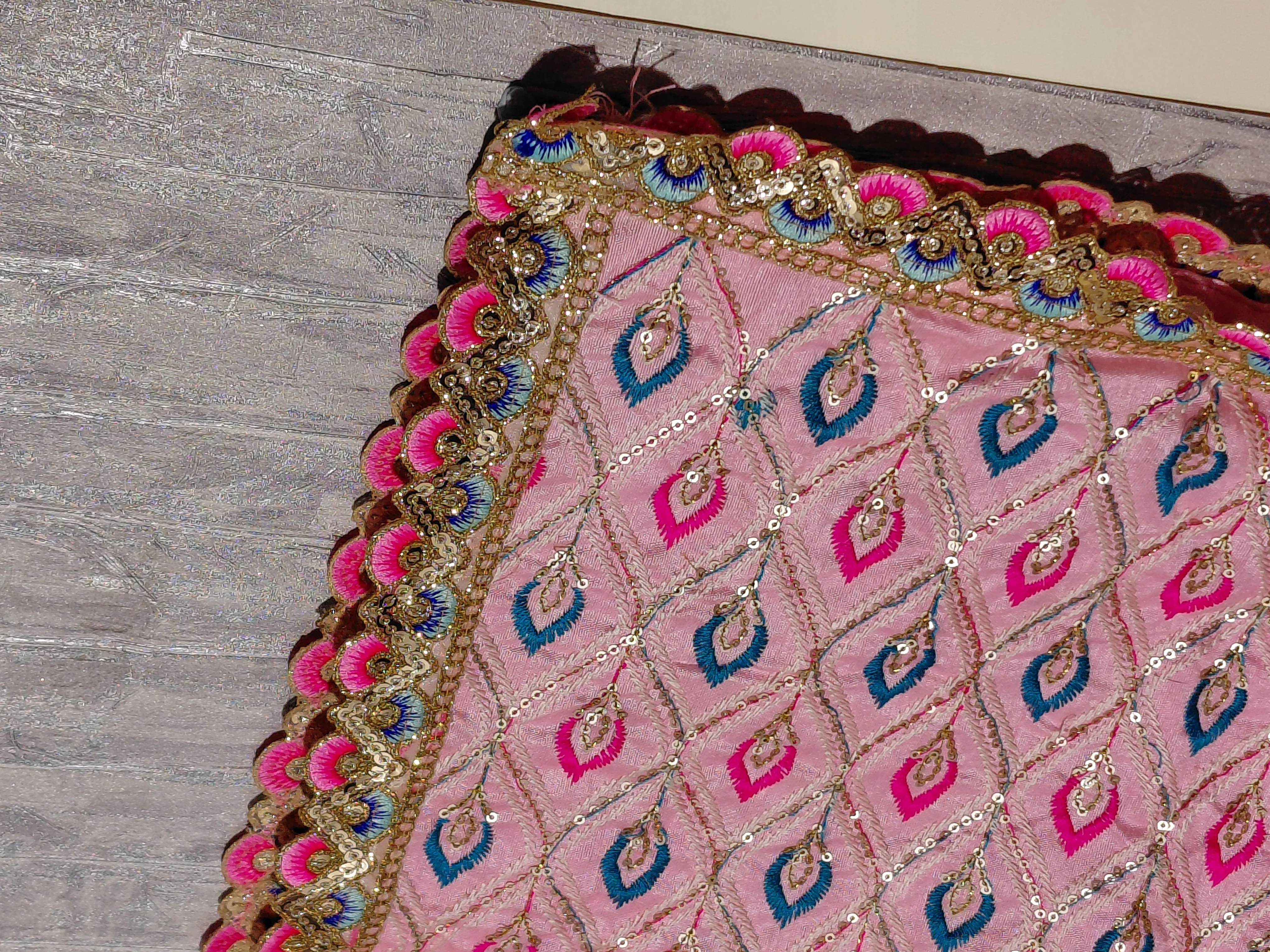 Rādhā Rāņi Mahotsava Vastram – Festive Embroidered Temple Cloth angle 15