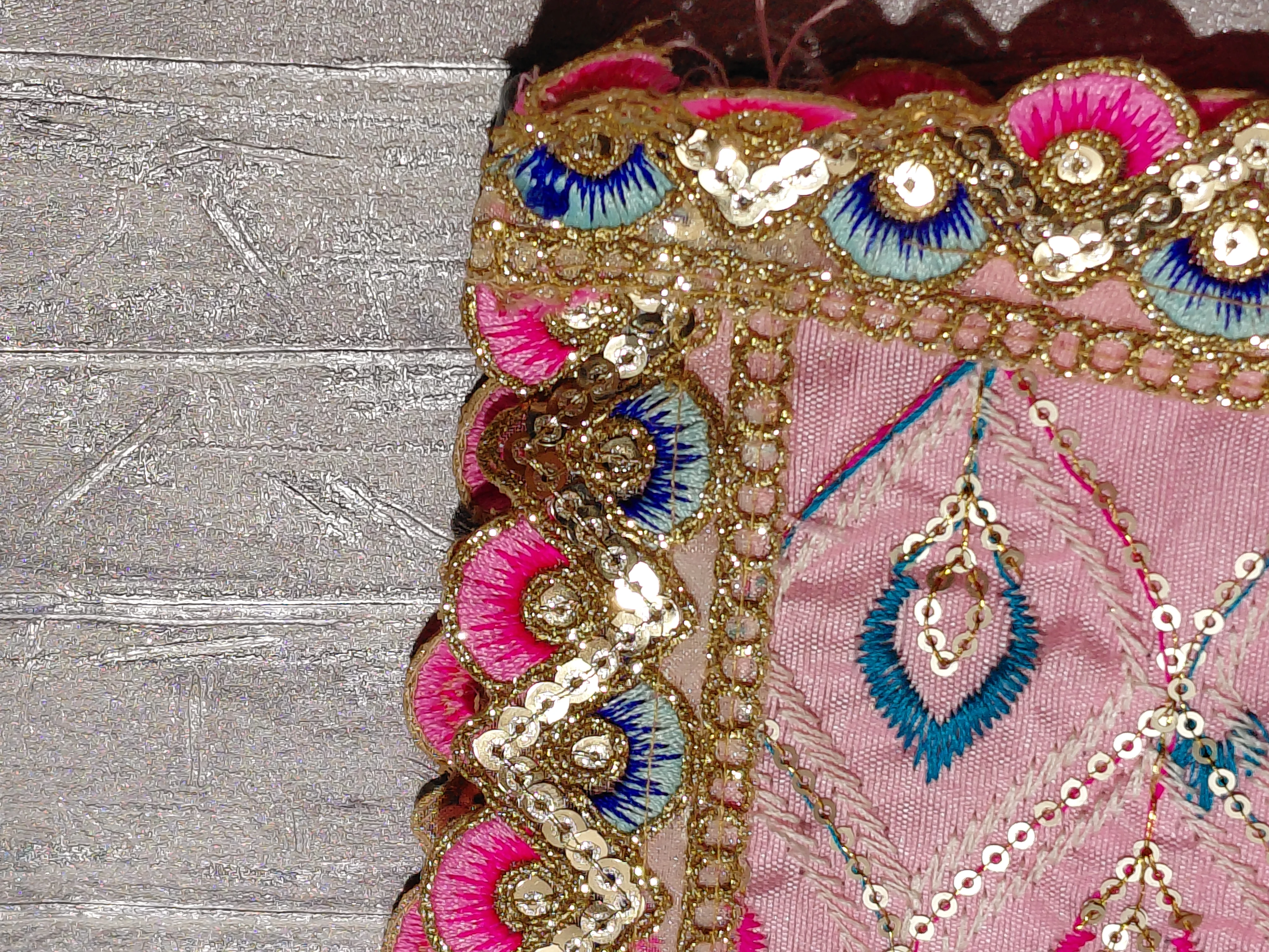 Rādhā Rāņi Mahotsava Vastram – Festive Embroidered Temple Cloth angle 17