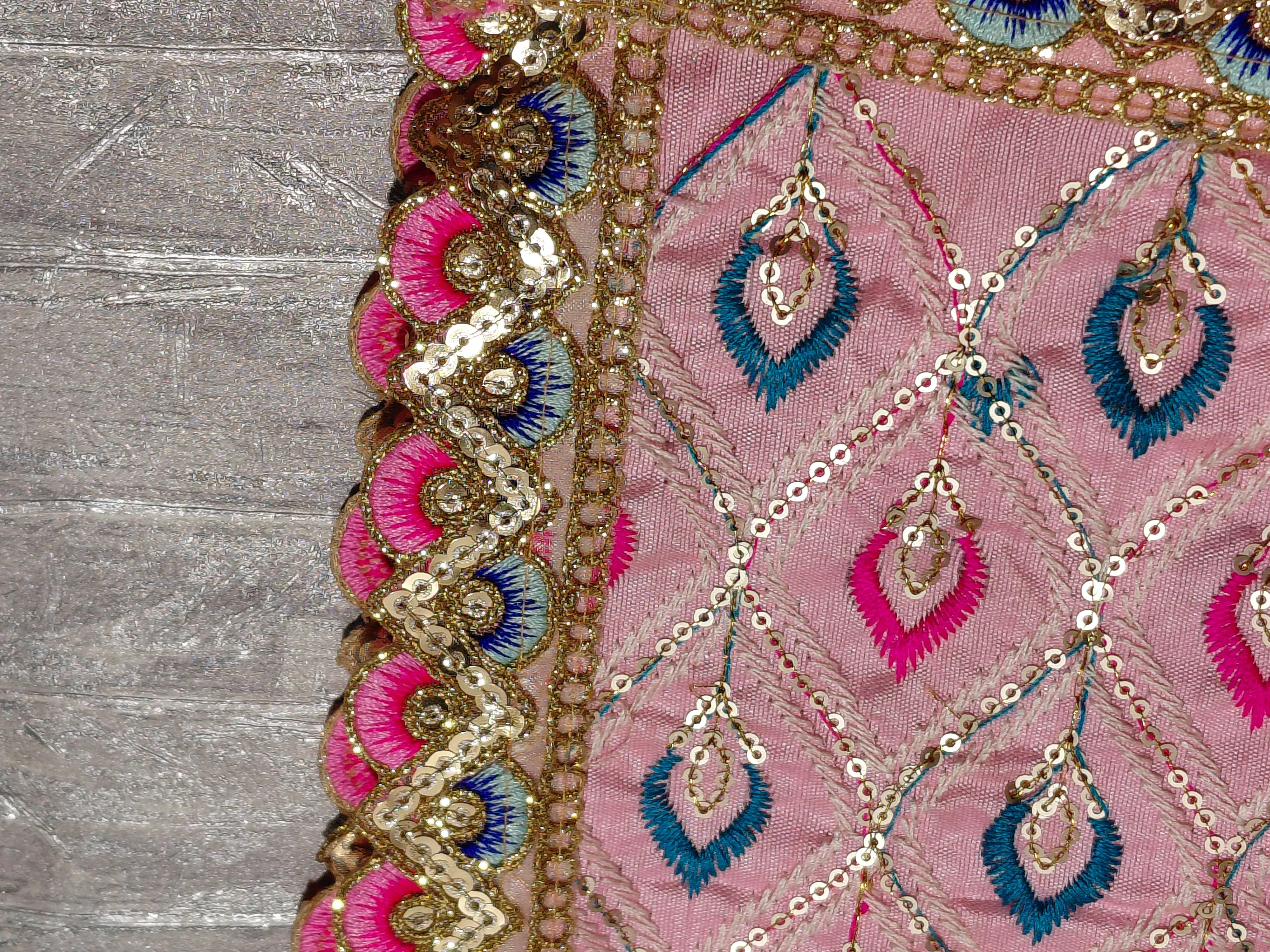 Rādhā Rāņi Mahotsava Vastram – Festive Embroidered Temple Cloth angle 18