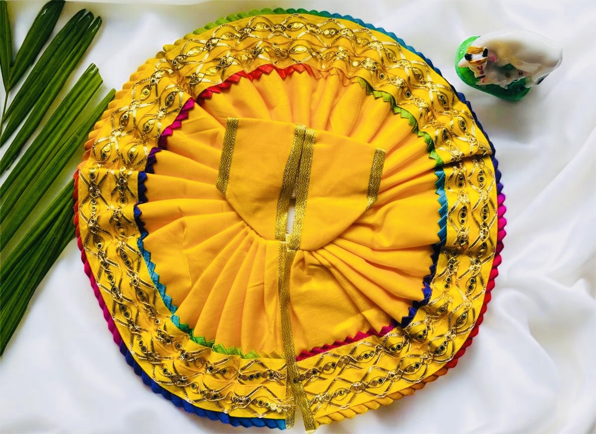 Sachidanand Vigraha Poshak thumbnail 4