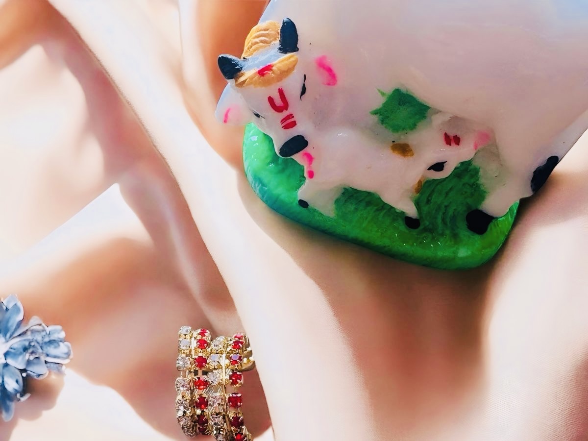 Manohar Bangles thumbnail 10