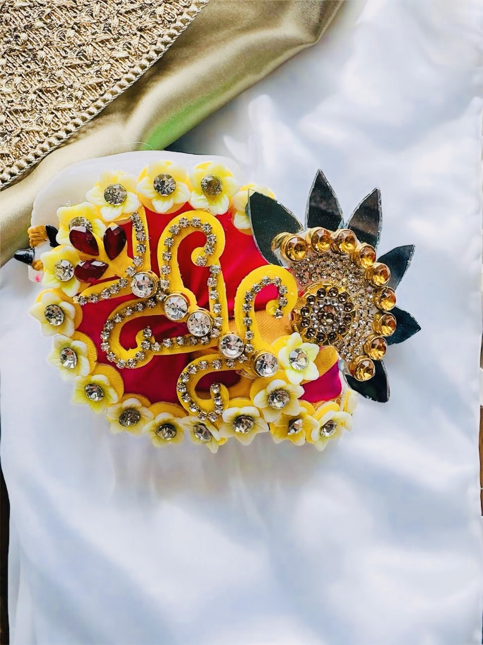 Vrajeshwari  Crown thumbnail 4