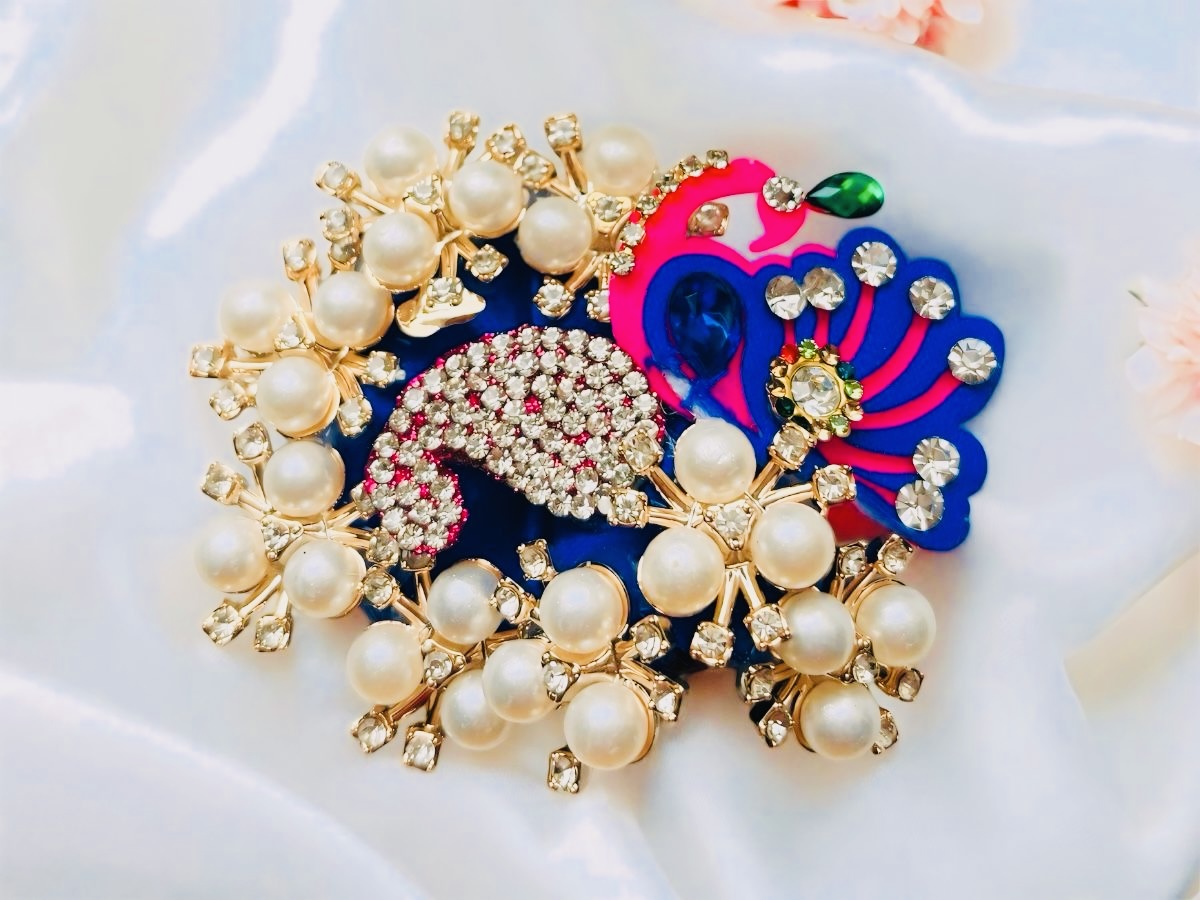 Shree Ji Crown thumbnail 6