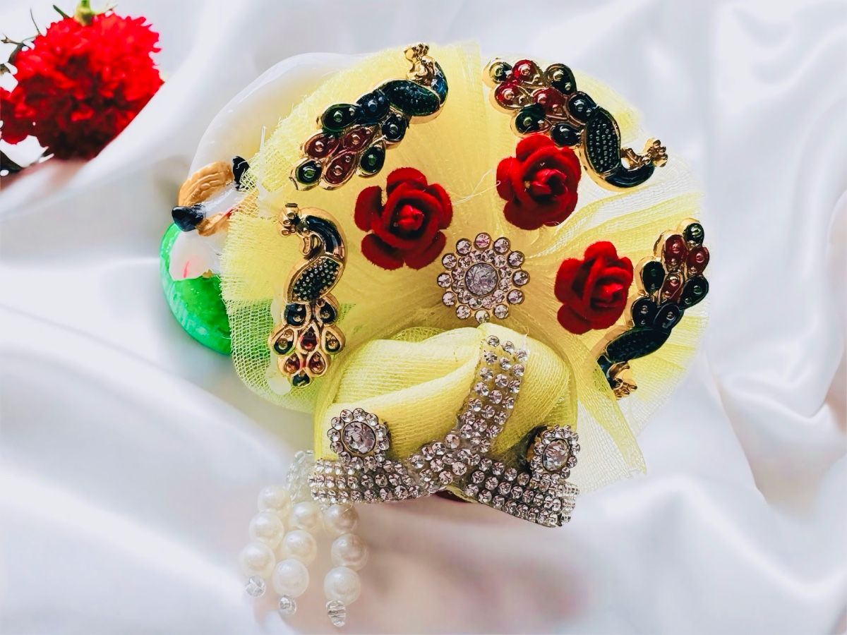 Madhavi Crown thumbnail 7