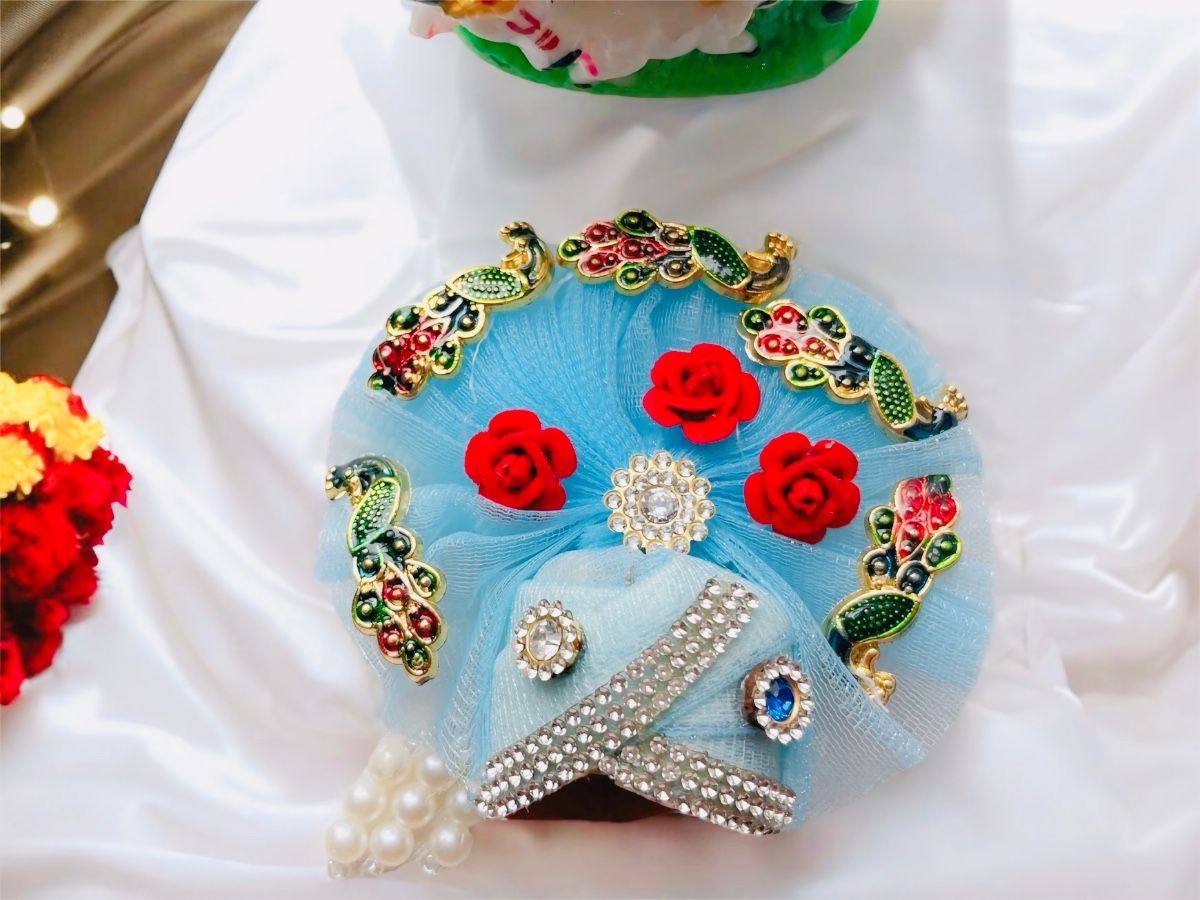 Madhavi Crown thumbnail 2