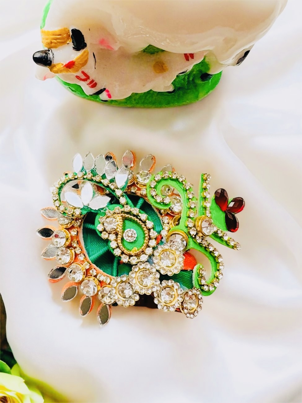 Nandita Crown thumbnail 3