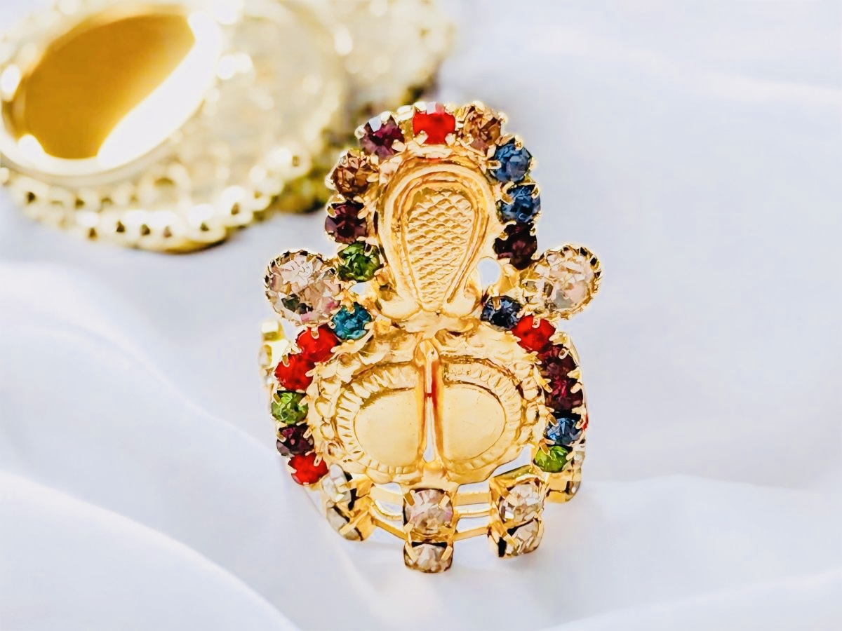 Madhusudana Crown thumbnail 4