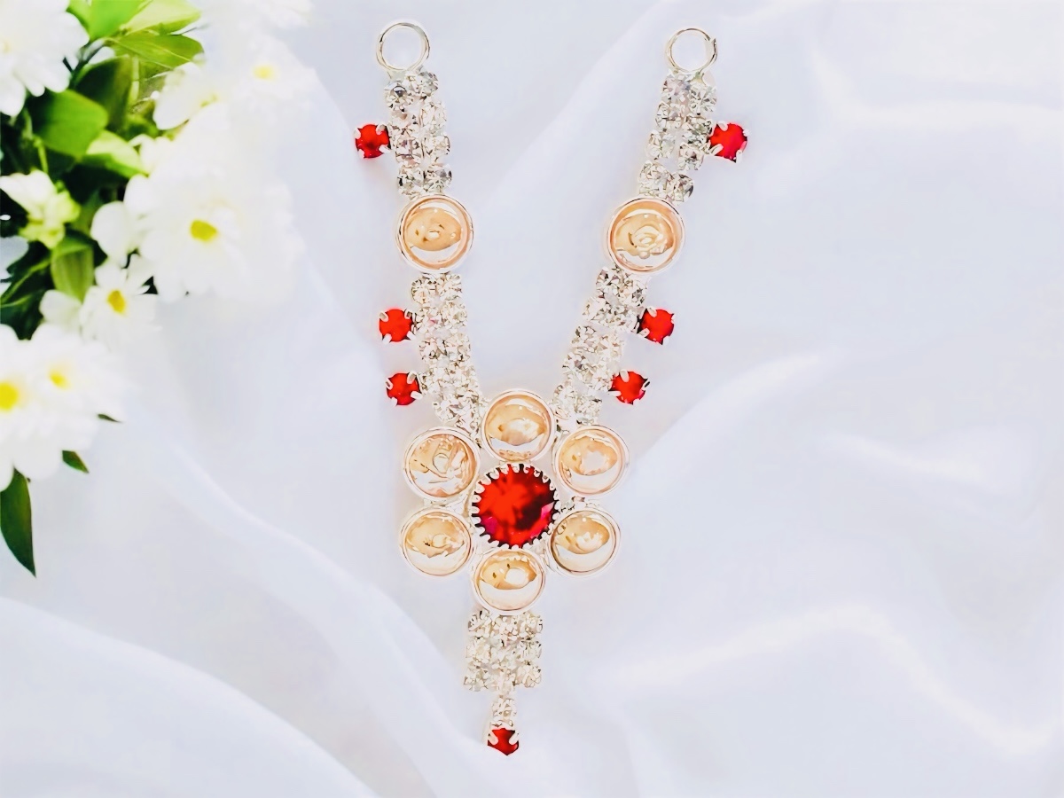 Isvari Necklace thumbnail 7