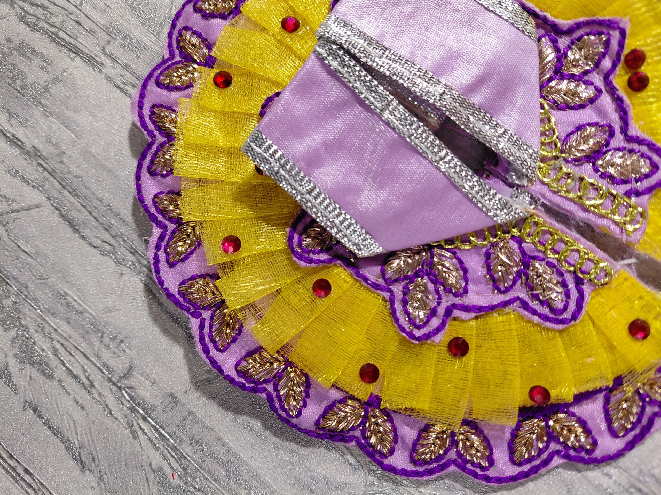 Amoha Poshak 6-Colour Combo angle 11