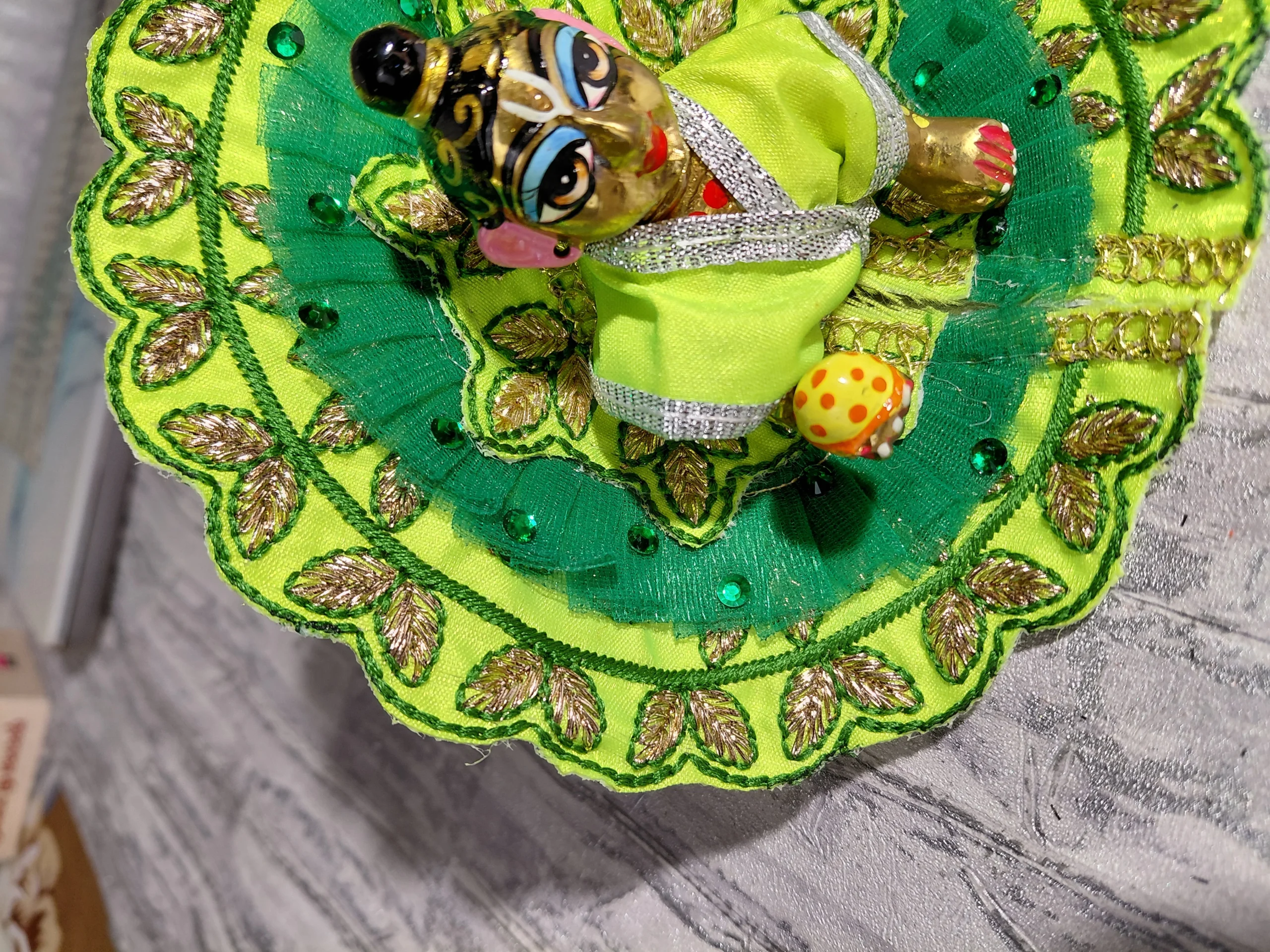 Amoha Poshak 6-Colour Combo angle 21