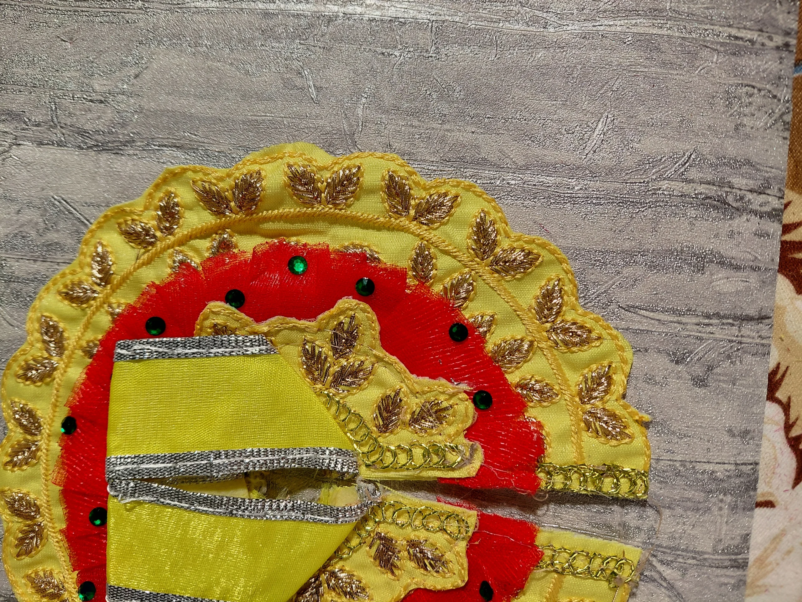 Amoha Poshak 6-Colour Combo angle 7