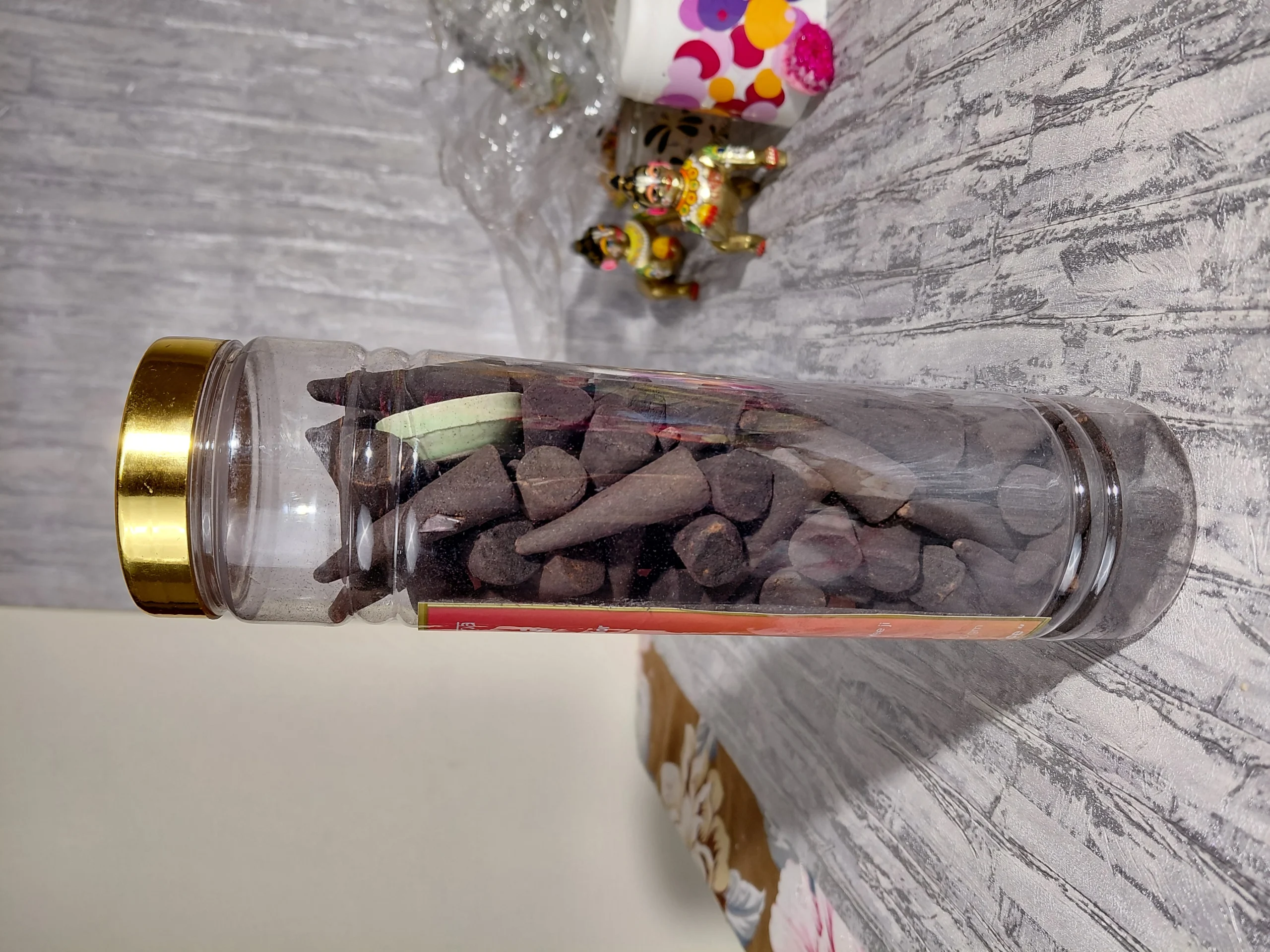 Hare Kṛṣṇa Attires Premium Dhoop Cones angle 2