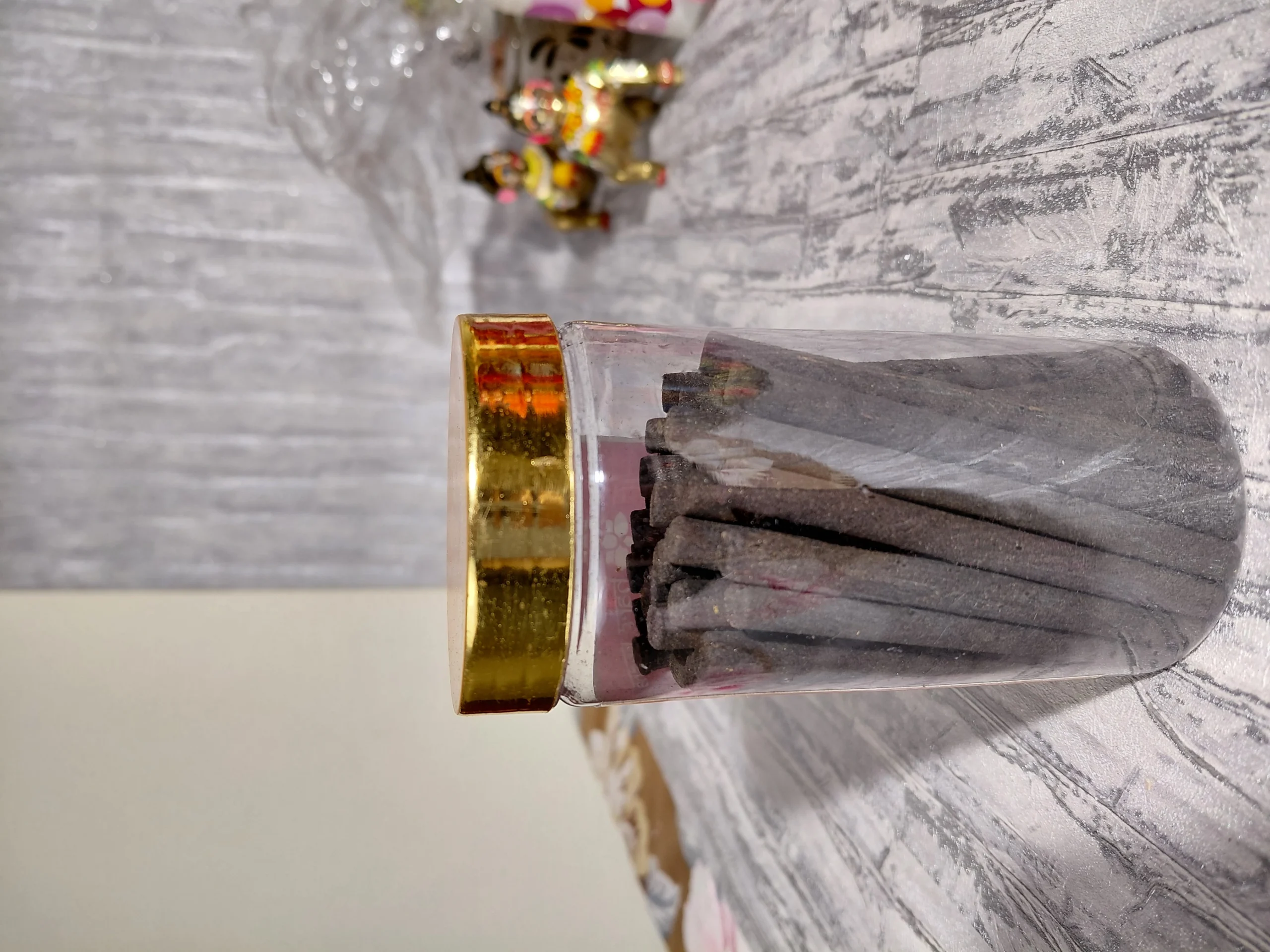 Hare Kṛṣṇa Attires Premium Dhoop Sticks angle 5