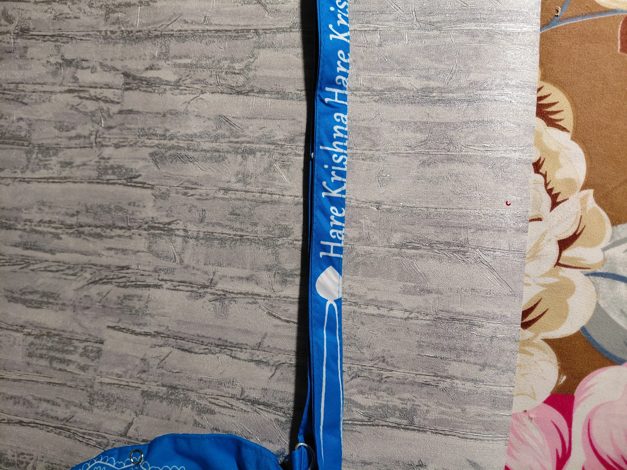 Gauranga Sapphire Japa / Chanting Bag angle 11