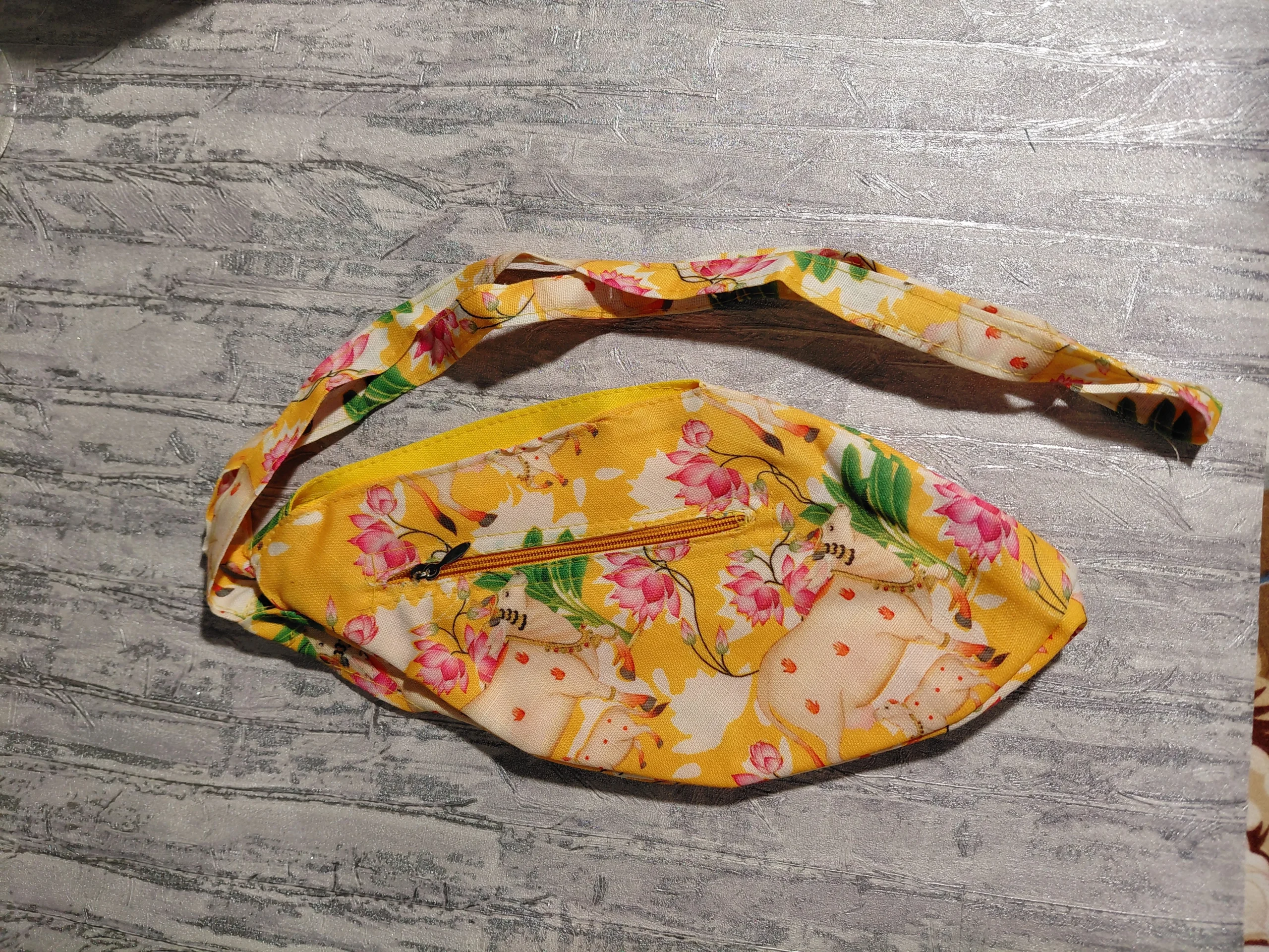 Surabhi Lotus Japa / Chanting Bag angle 8